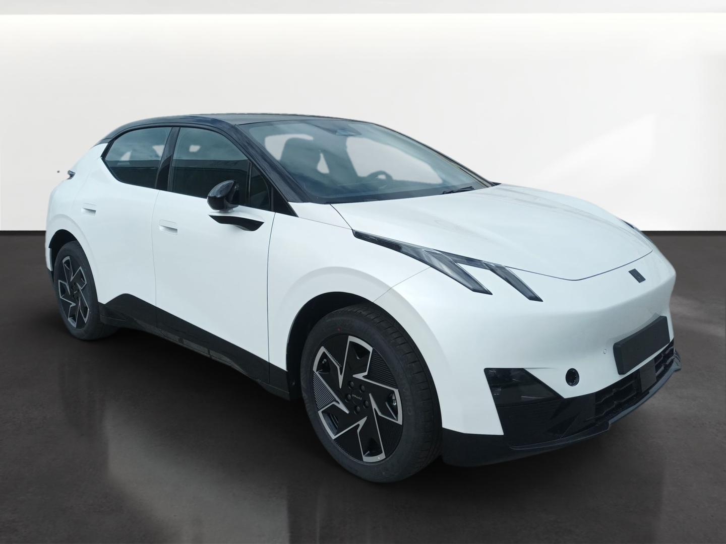 02 BEV 66KWH CORE 272 5P